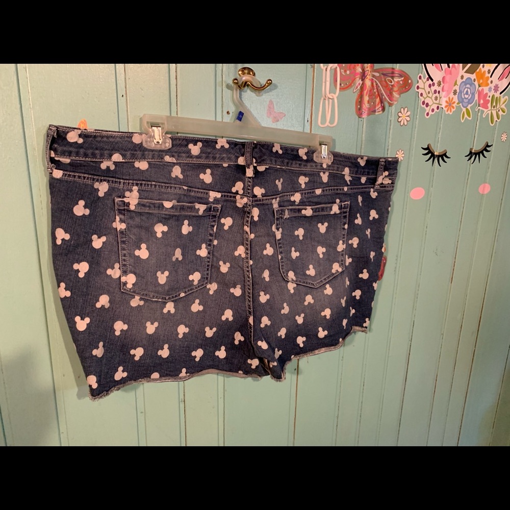 Jeans shorts torrid Disney plus size 28 worn once